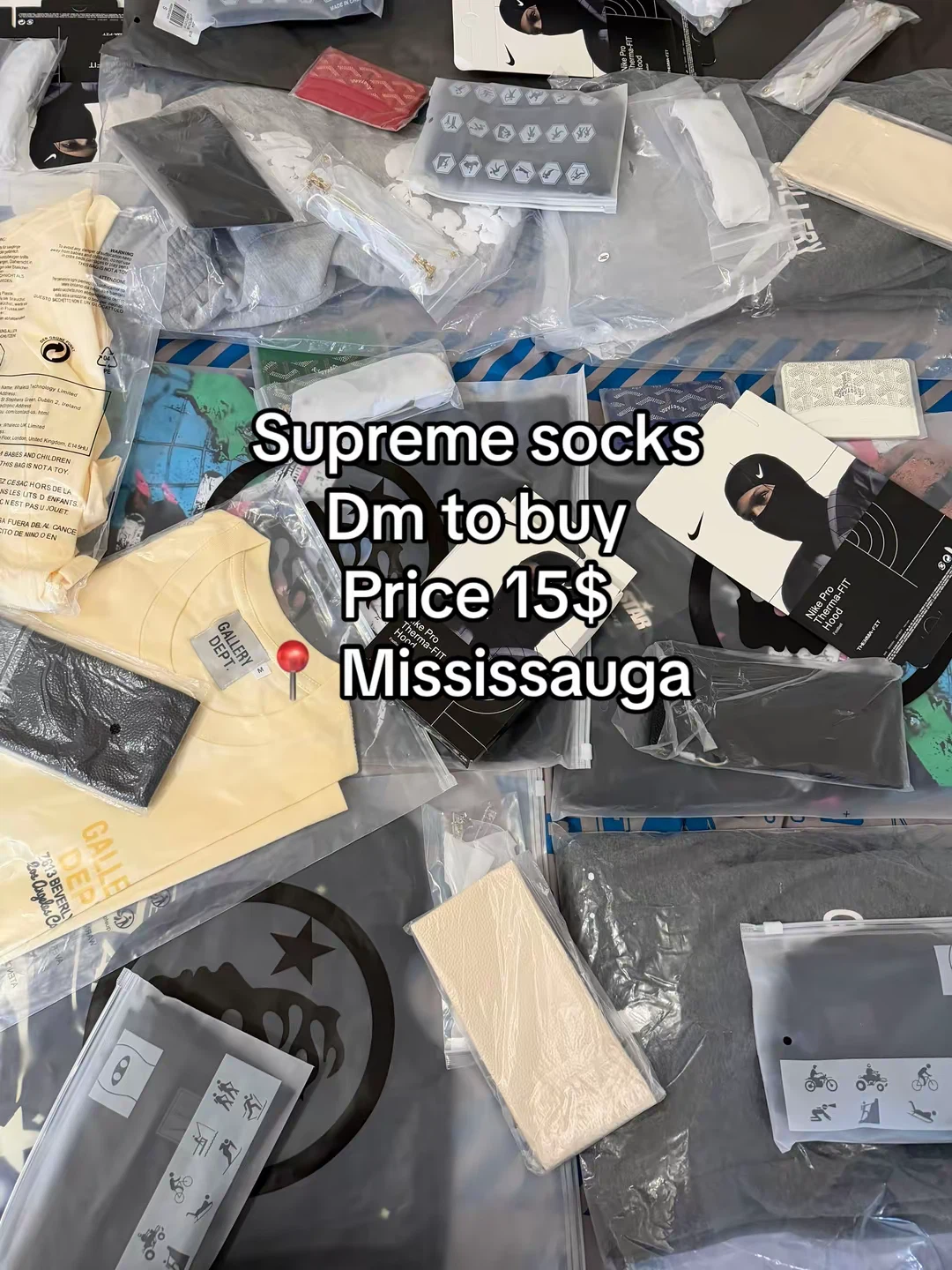 Supreme x Hanes 2-Pair Cushion Crew Socks - photo 3