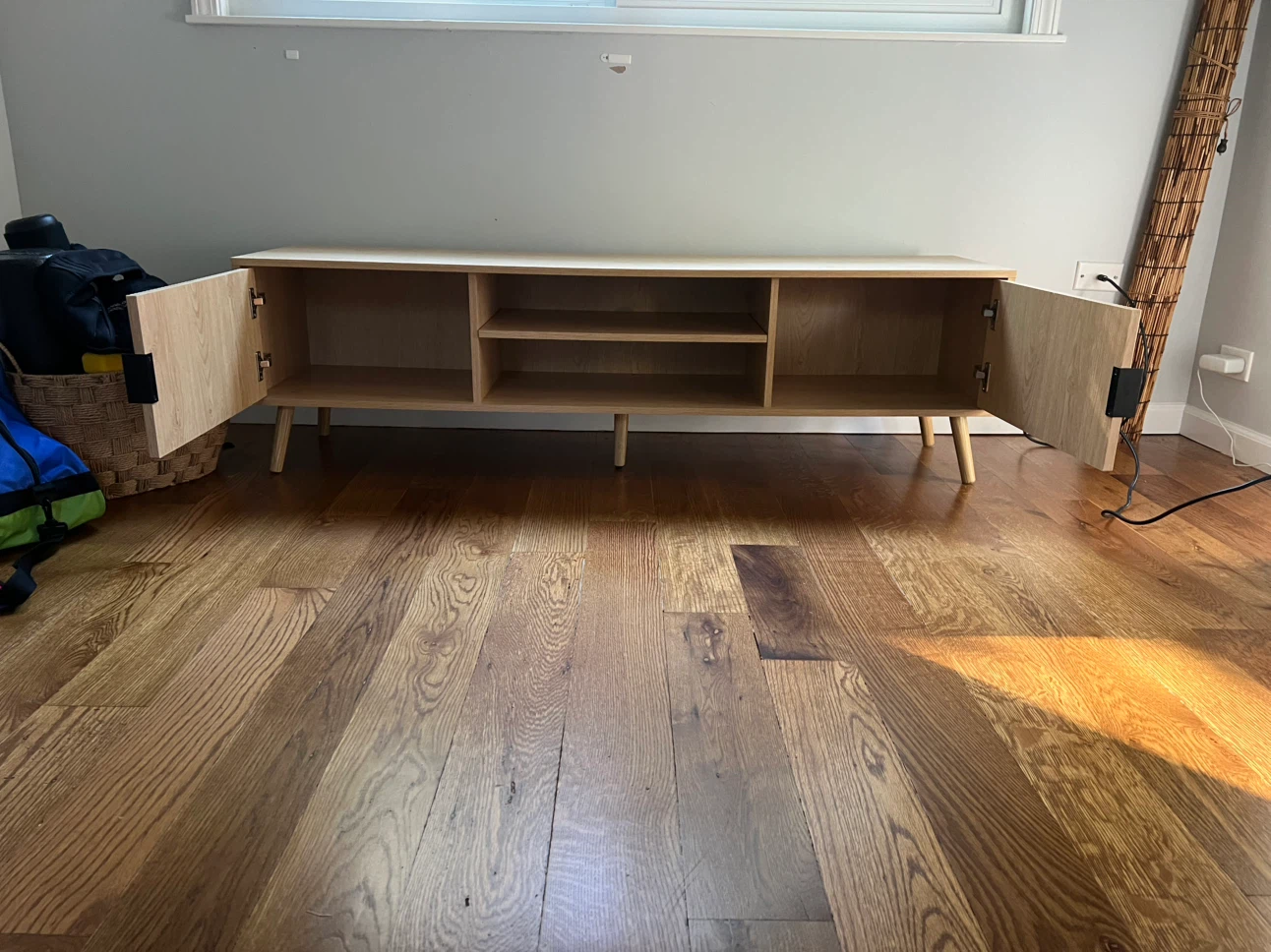 Modern Light Oak Wood TV Stand Media Console - photo 2