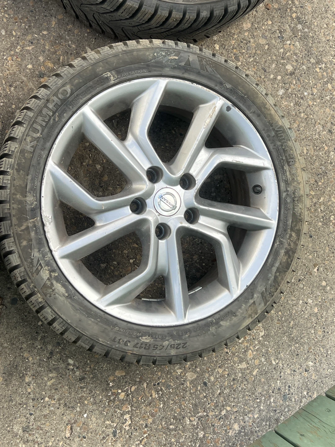 4 Nissan 17-inch Wheels with Kumho Winter Tires - photo 4