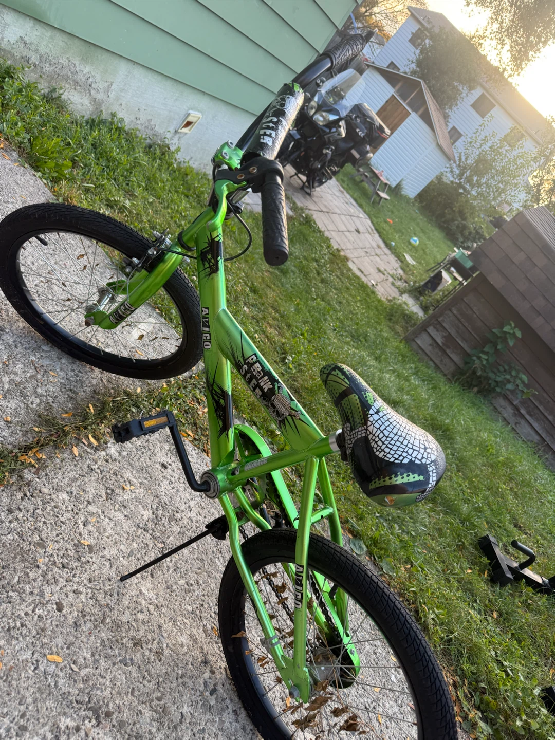 Avigo Prankster 20-inch Boys Bike - photo 2