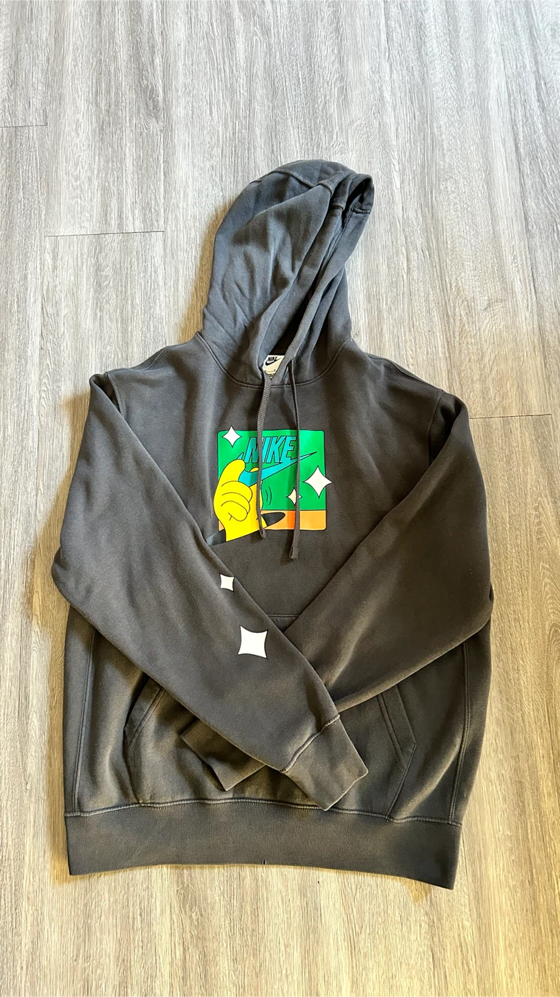 Nike Graphic Hoodie