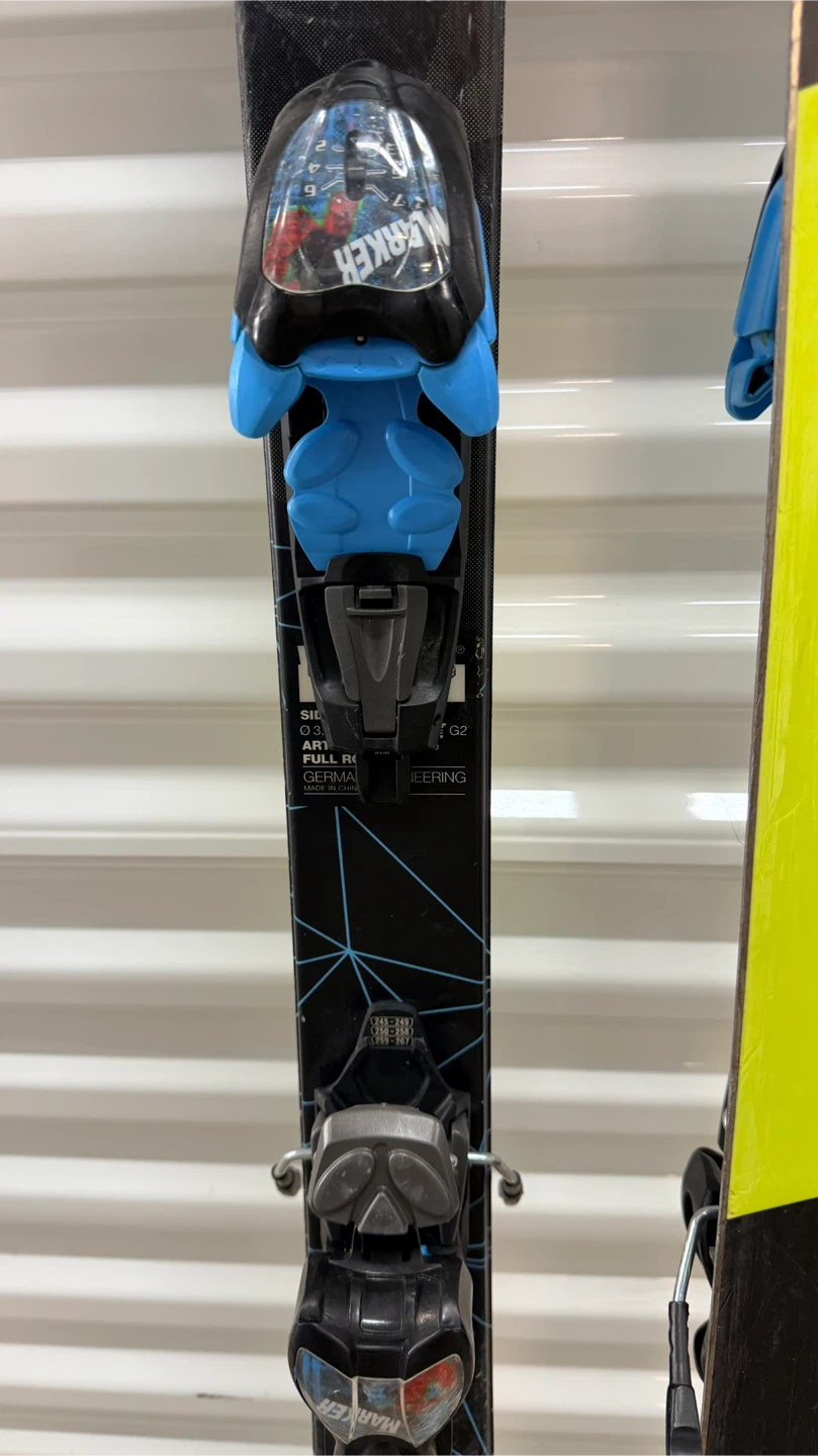Volkl Wall Skis 138cm with Marker Bindings - photo 2