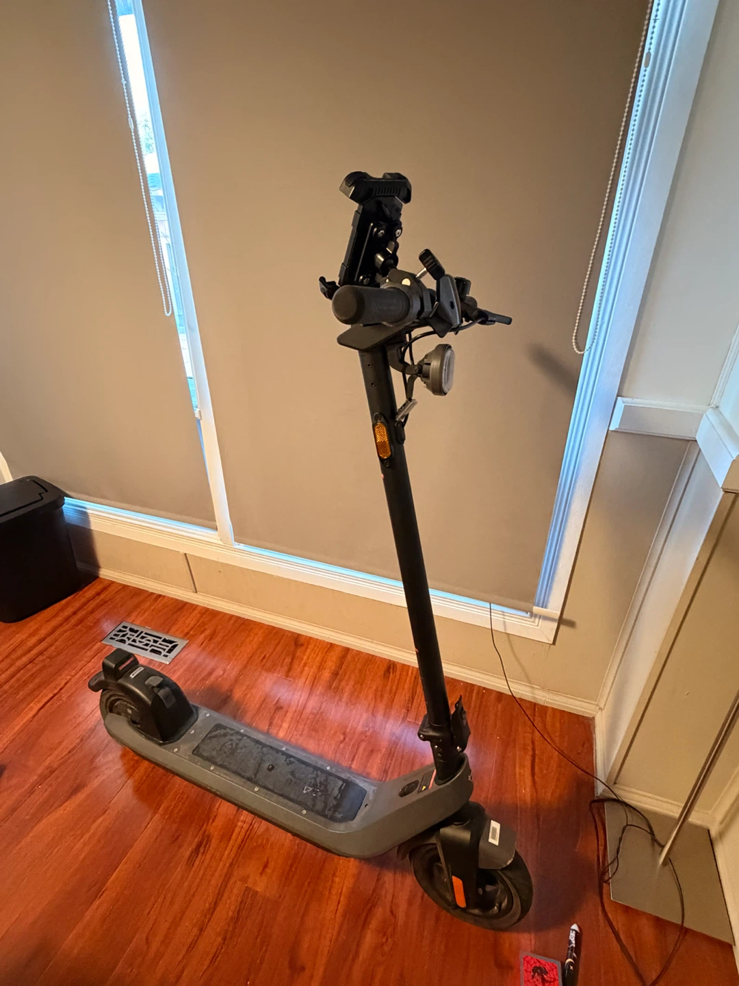 NIU KQI 2 Pro Scooter