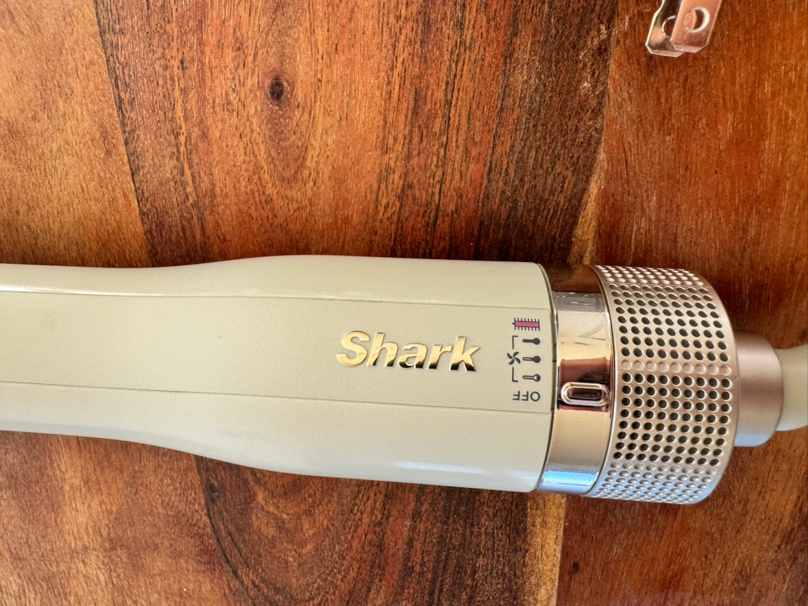 Shark Hair Styling Brush - photo 2