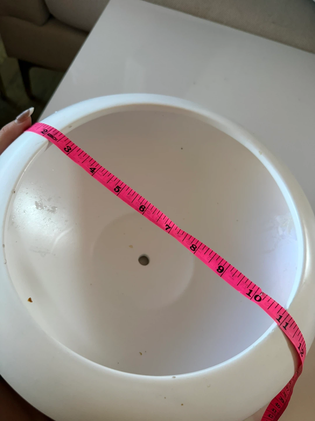 White Round Planter Pot - photo 3