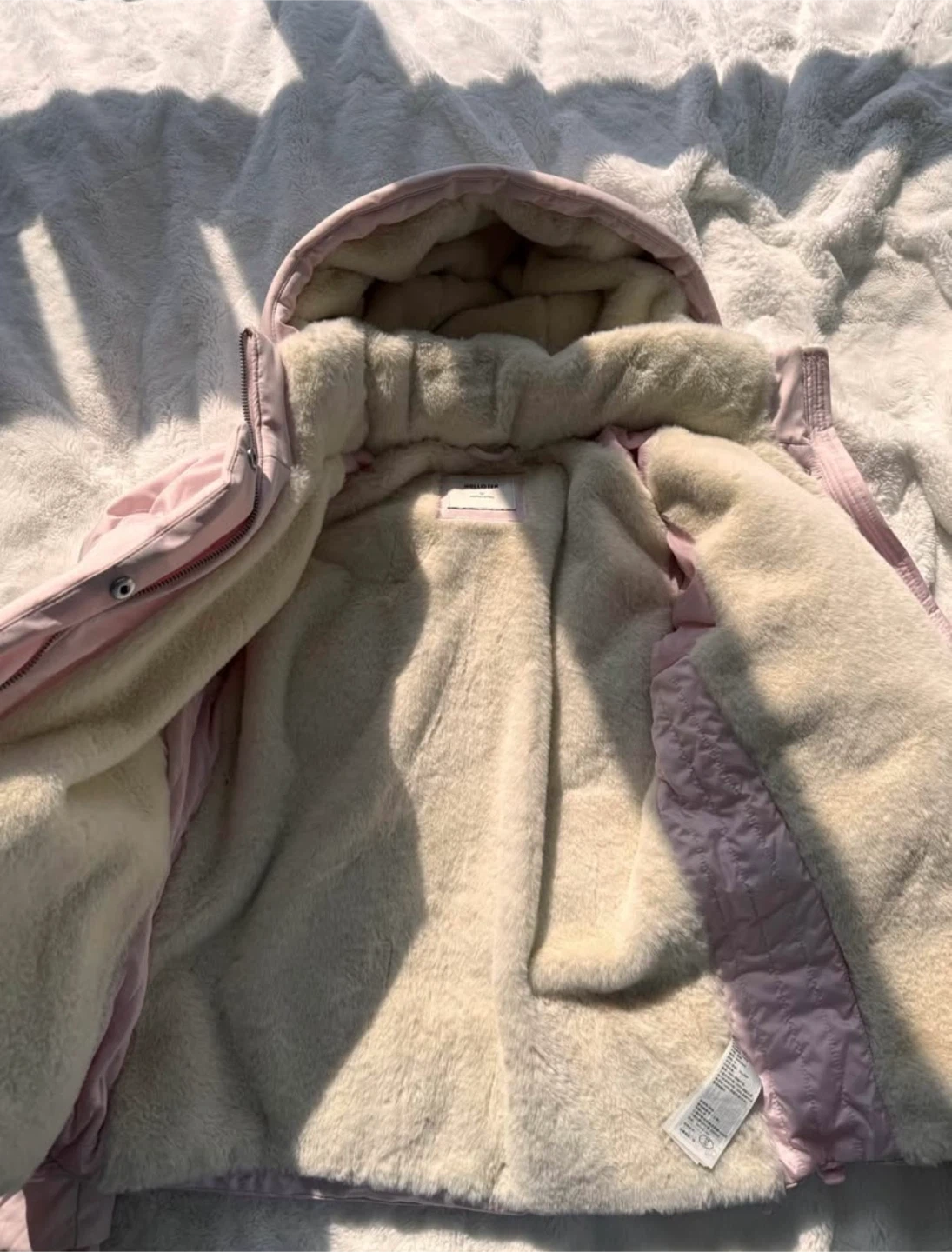 Hollister Pink Puffer Jacket - photo 4