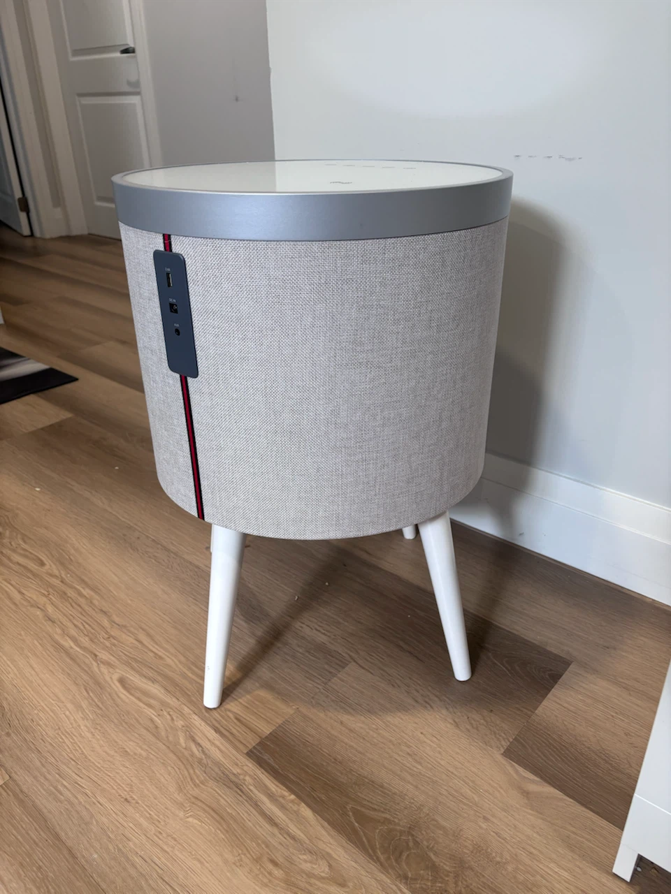 Smart Side Table Speaker with Wireless Charging - photo 2
