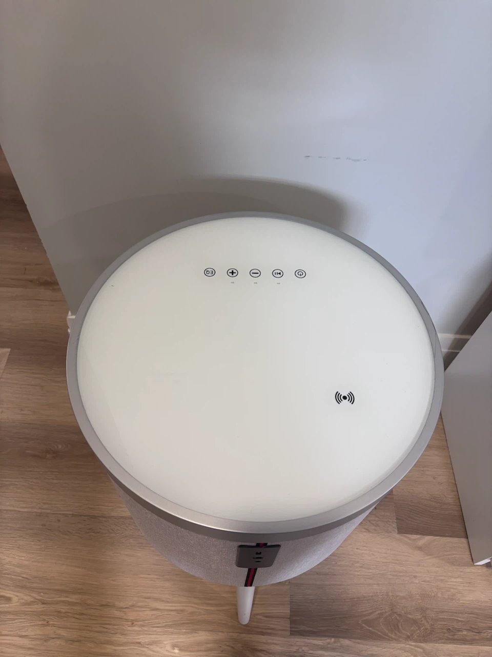 Smart Side Table Speaker with Wireless Charging - photo 4