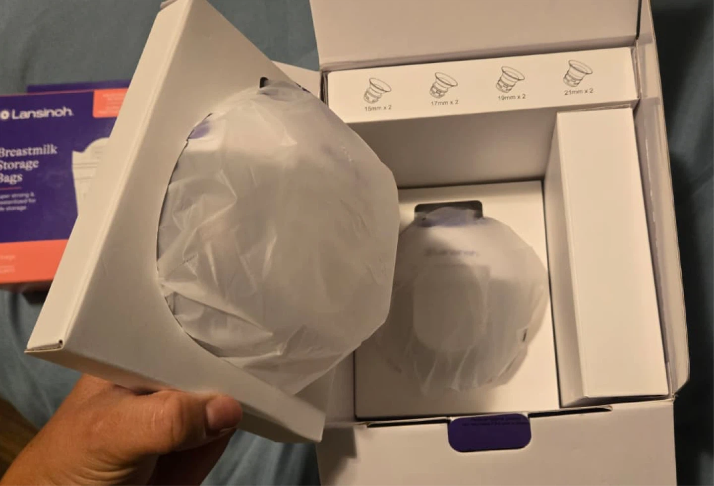 Wearable Breast Pump and Storage Bags - photo 2