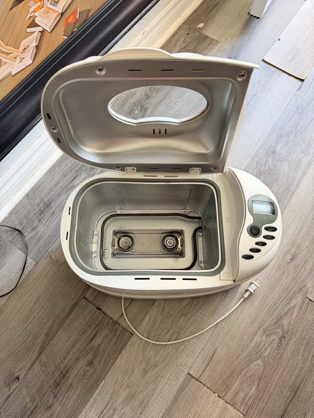 Black & Decker All-In-One Automatic Breadmaker B2300 - photo 2