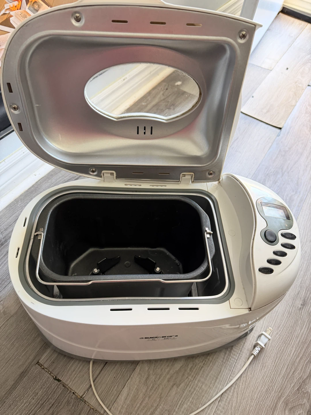 Black & Decker All-In-One Automatic Breadmaker B2300 - photo 3