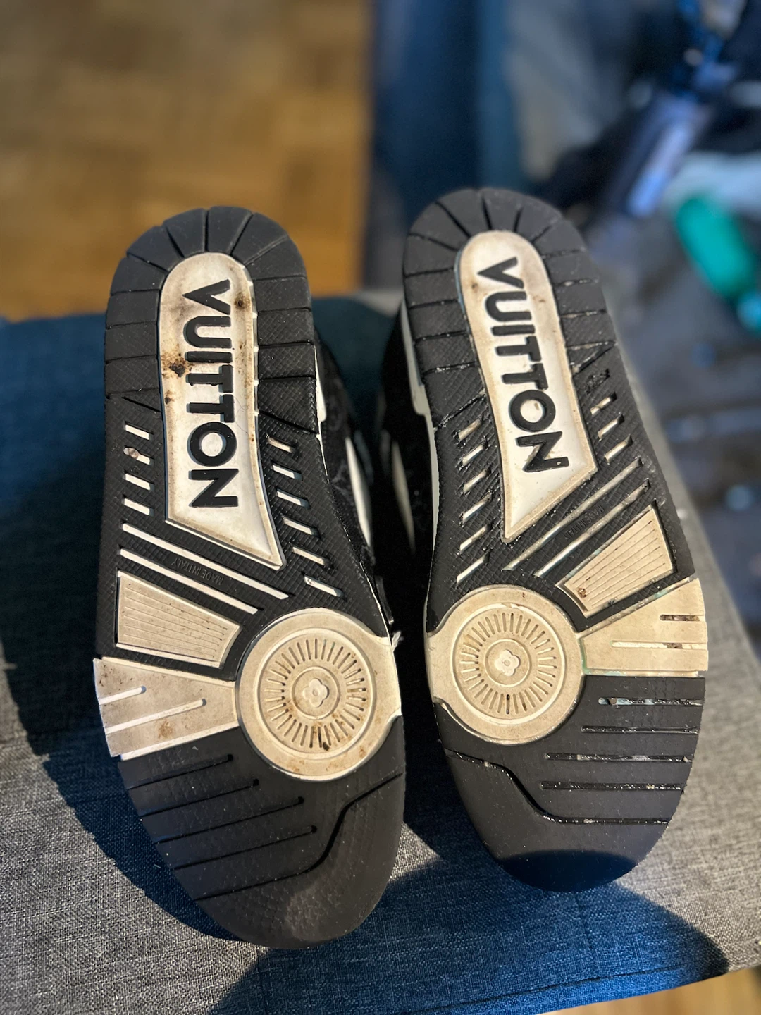 LOUIS VUITTON TRAINERS SIZE 10 MENS 9/10 CONDITION $105!! - photo 4