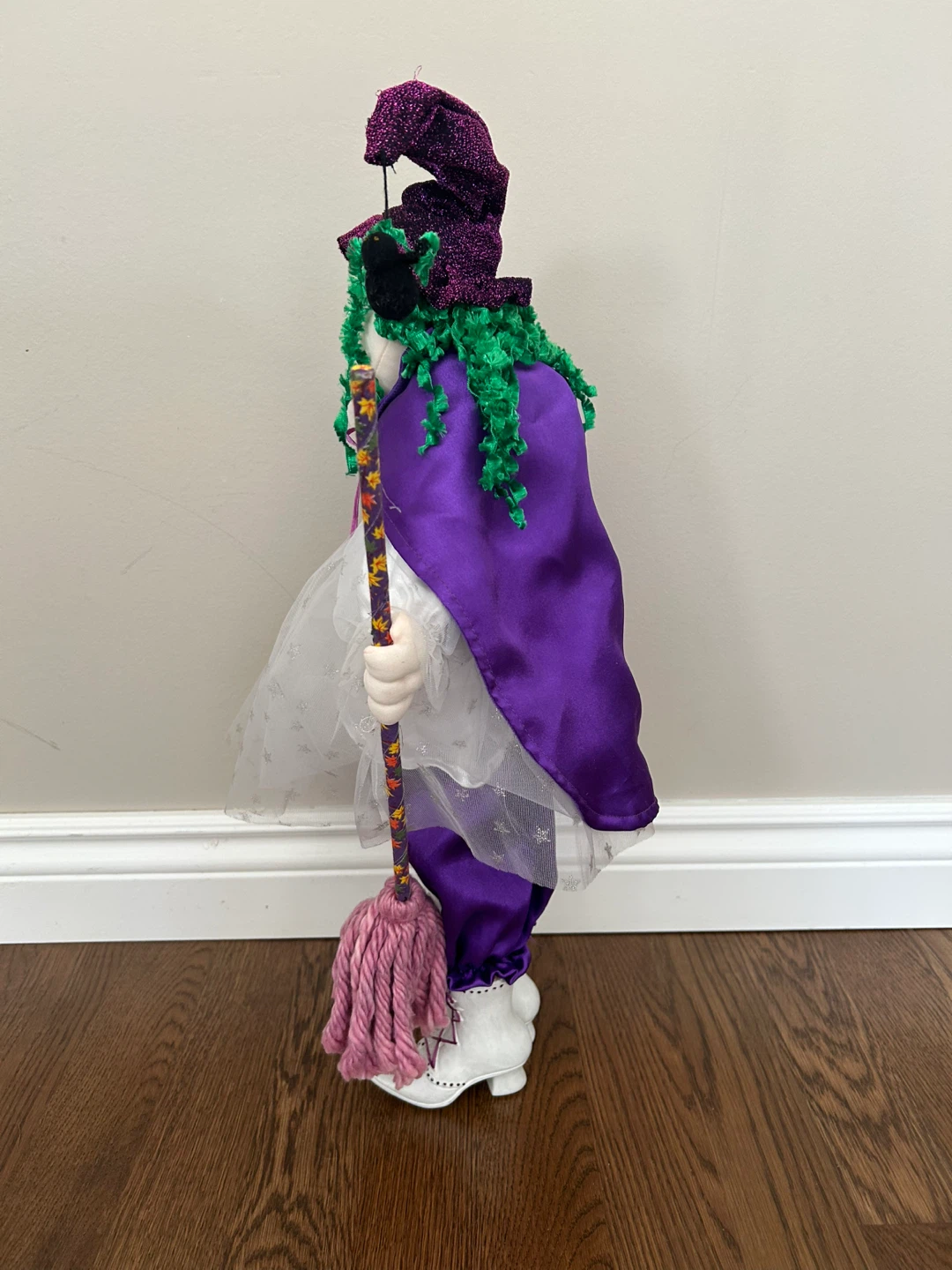 CUTE 24” TALL HALLOWEEN WITCH (READ LISTING) - photo 2