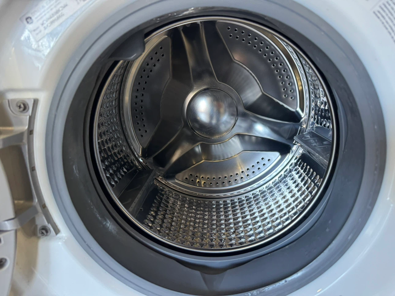 GE 24” Front Load Washing Machine - photo 5