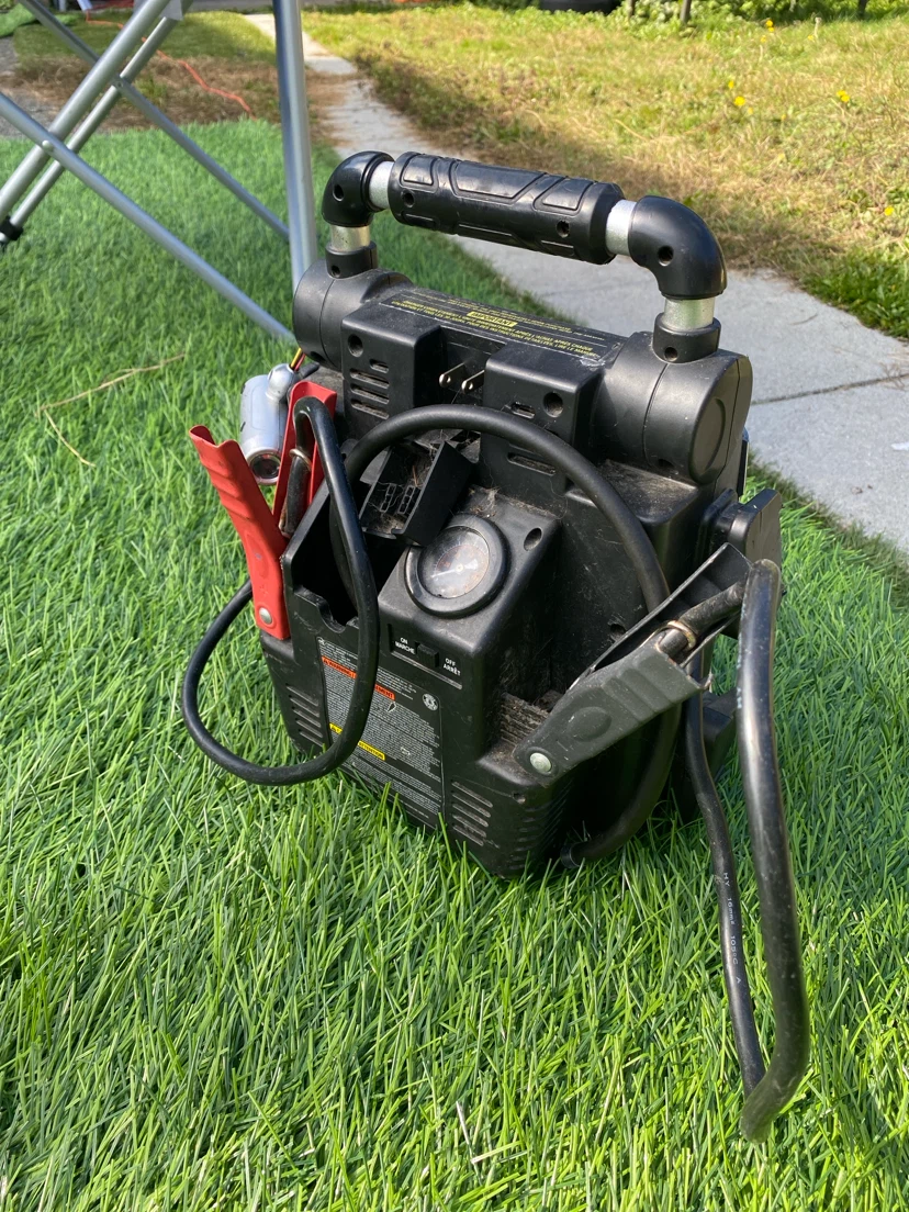 MotoMaster Eliminator Battery Booster Pack with Air Compressor - photo 2