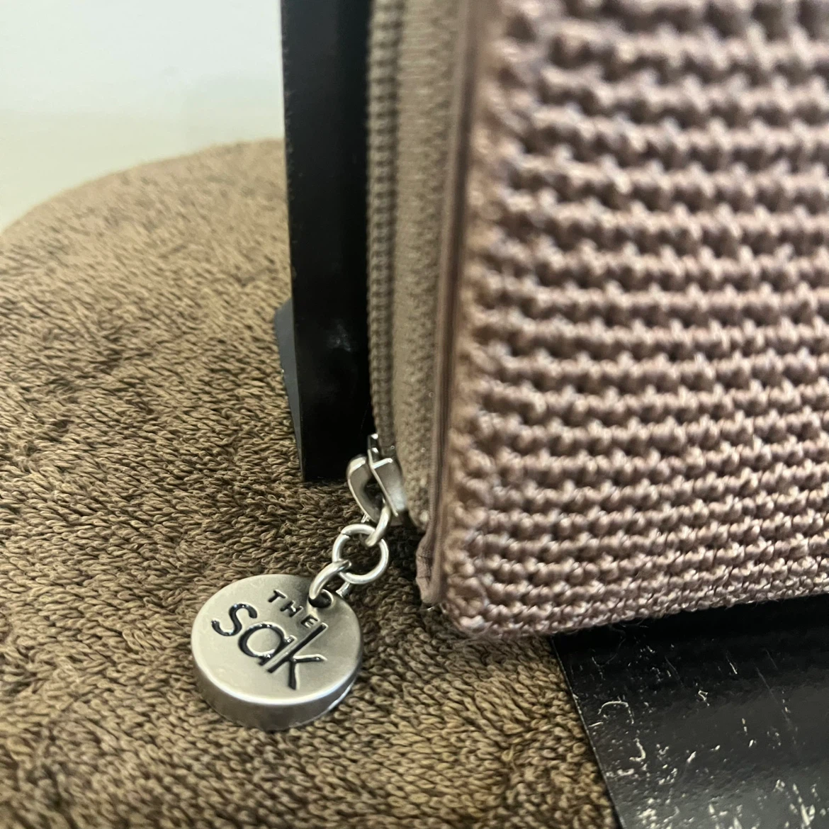 The Sak Crochet Wallet Taupe - photo 3