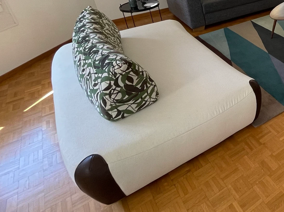 MOVING OUT OCT 24 ~ MUST GO! — Exclusive Pfister Designer Sofa - photo 3