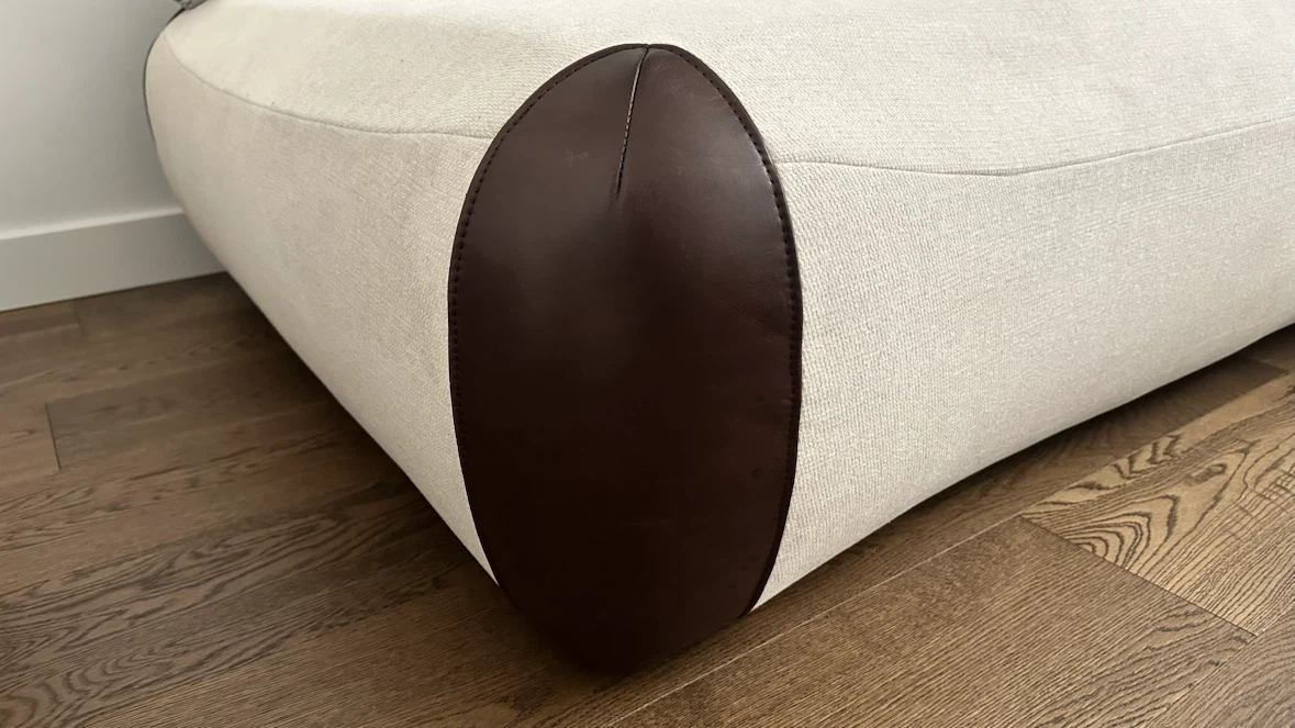 MOVING OUT OCT 24 ~ MUST GO! — Exclusive Pfister Designer Sofa - photo 5