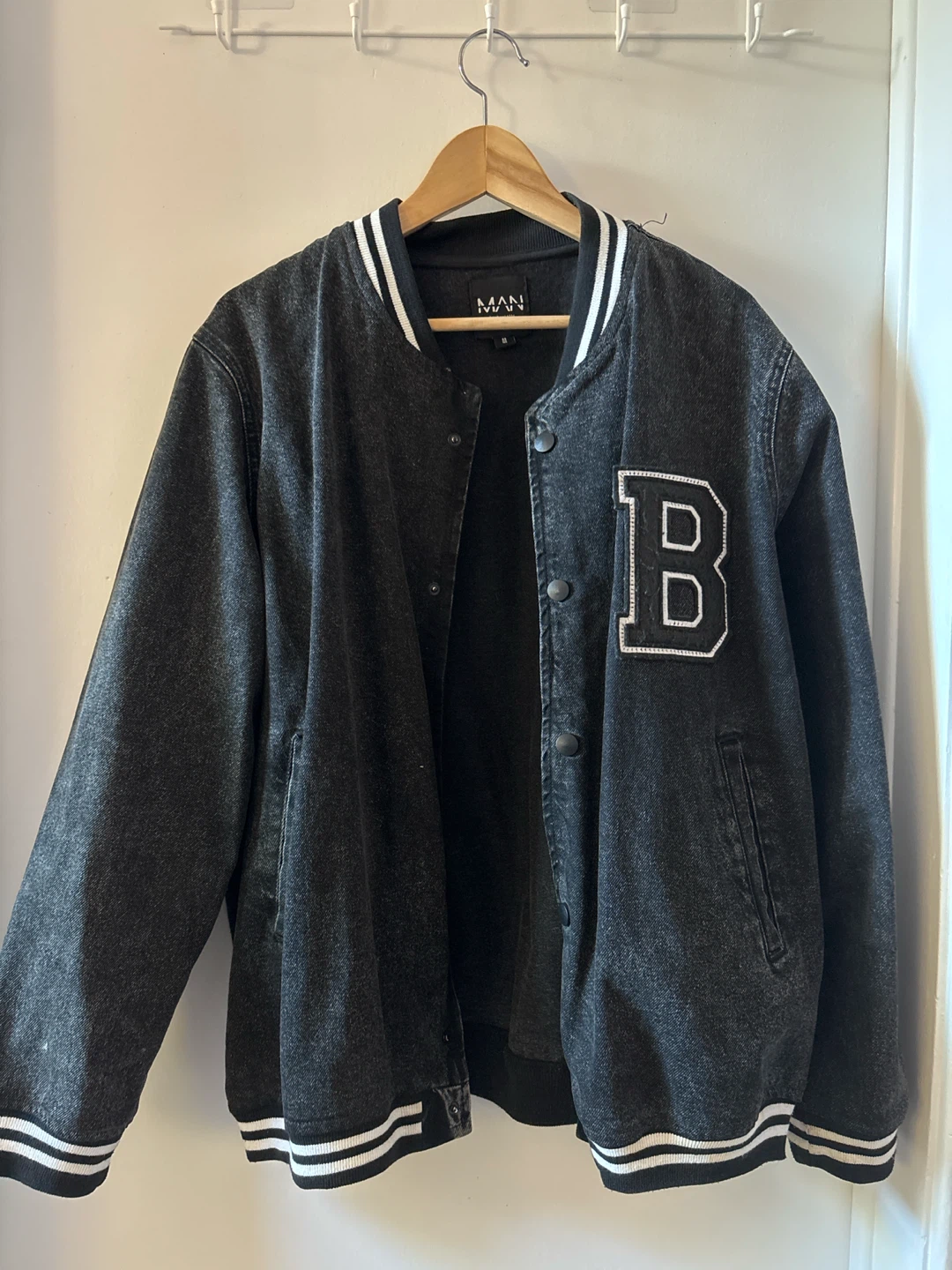 BoohooMAN Varsity Jacket