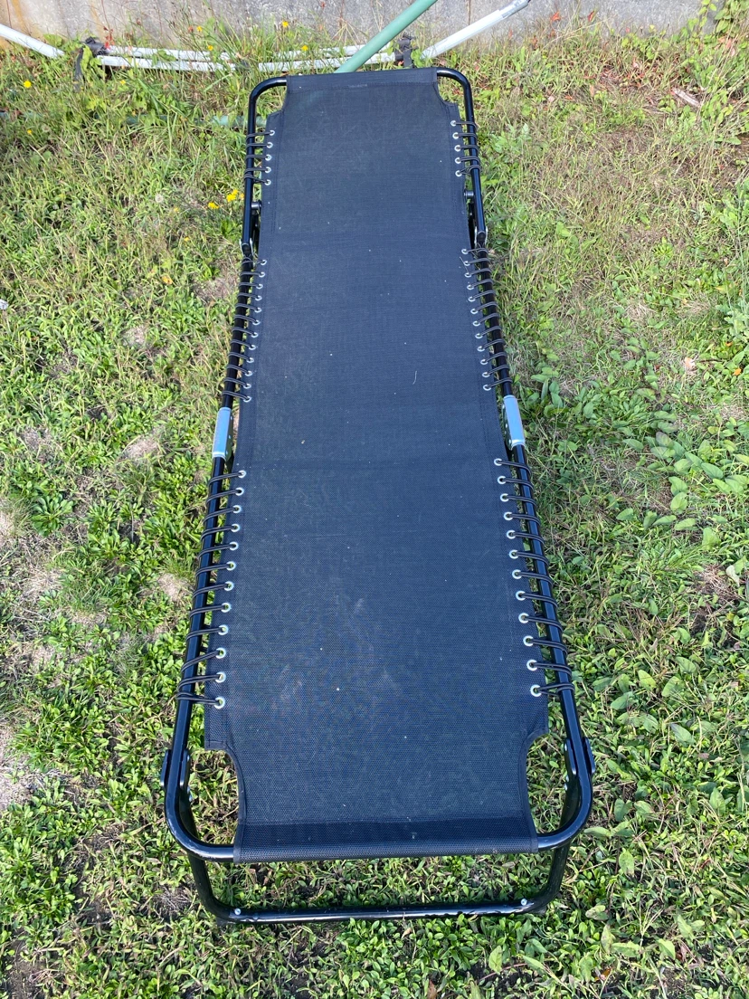 Black Outdoor Folding Lounger - photo 2