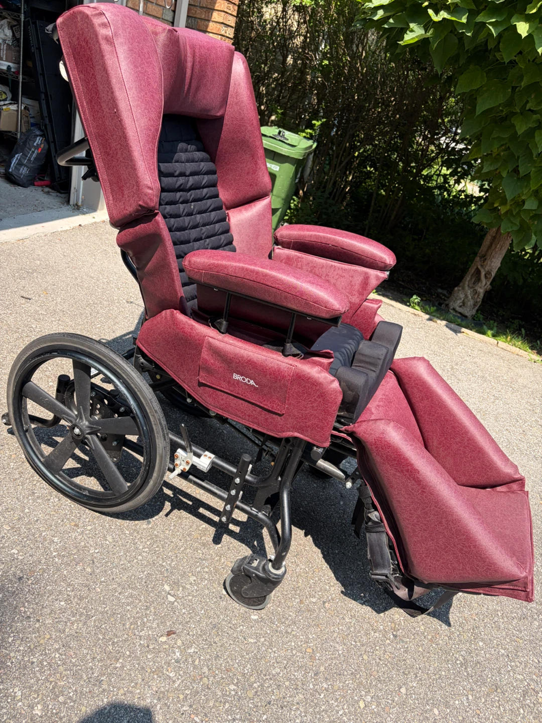 Broda Positioning Wheelchair - photo 3