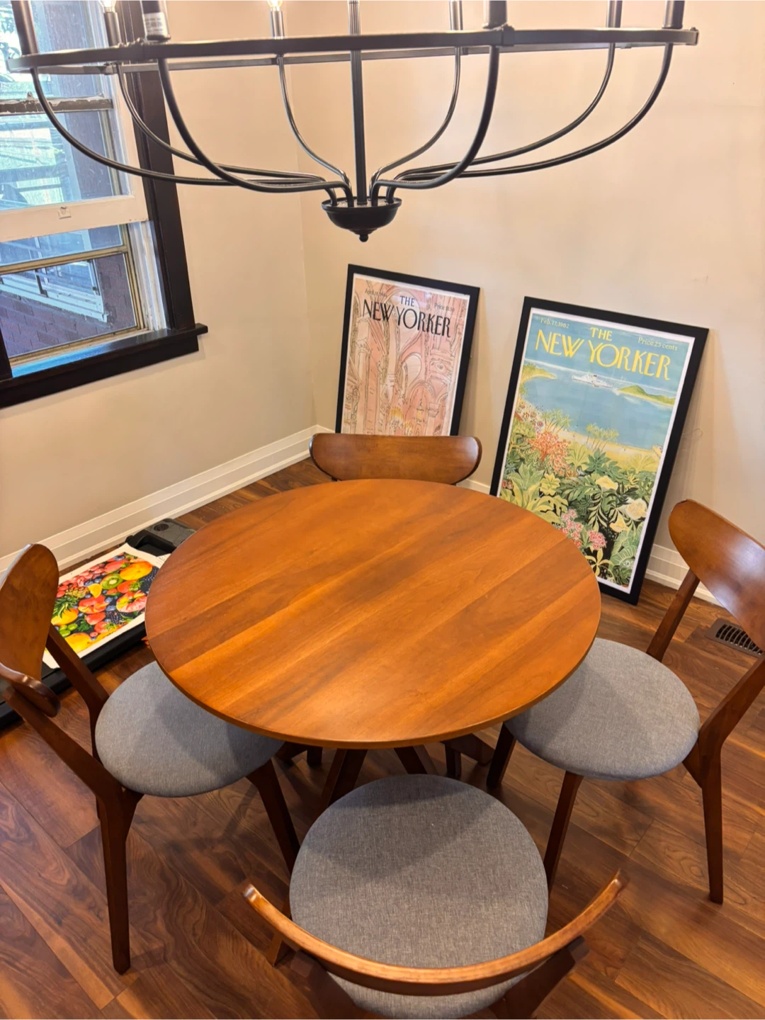 Mid-Century Modern Round Dining Set