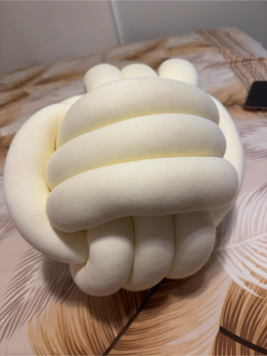 Cream Knot Cushion - photo 3