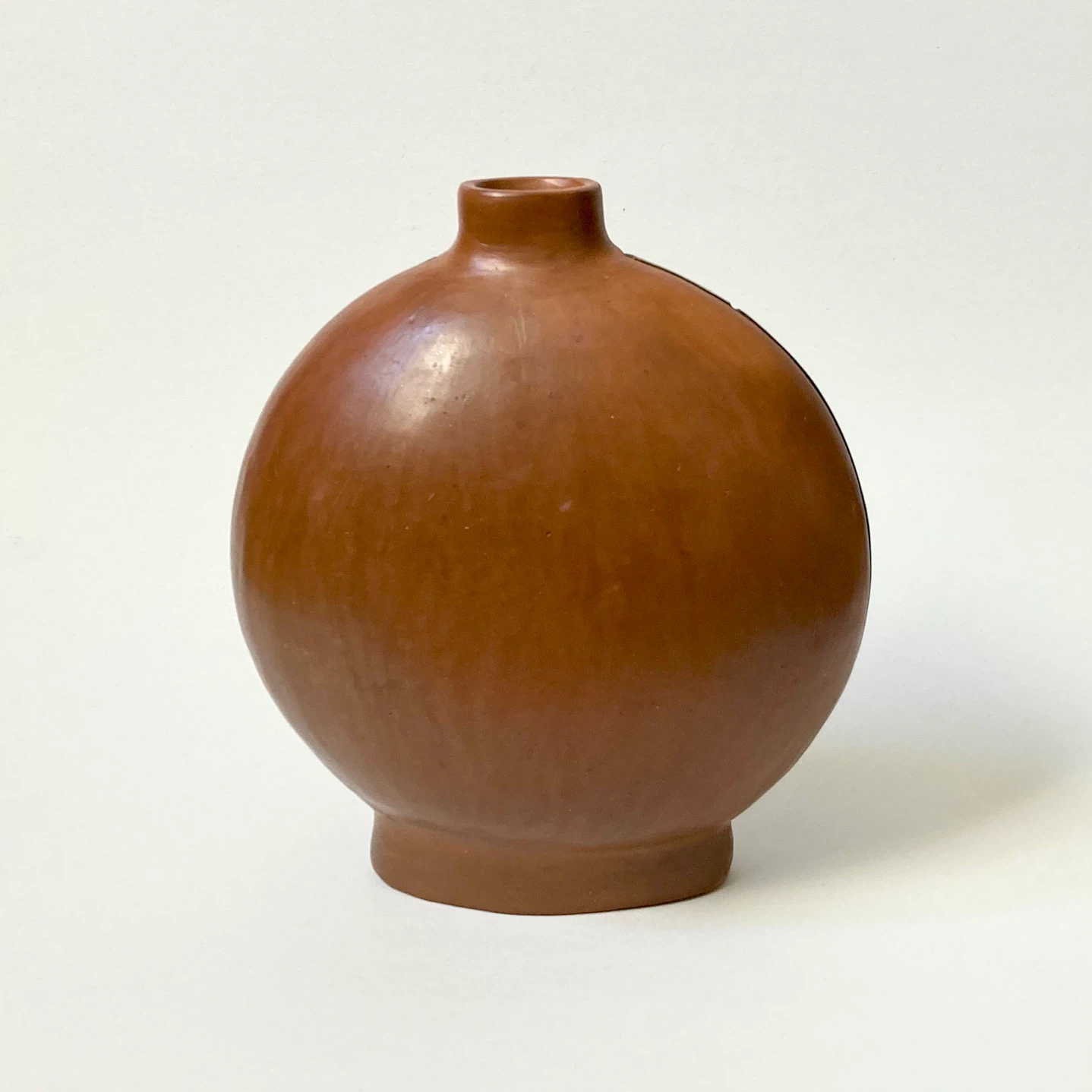 Vintage Artist-signed Peruvian Pottery Flask Vase - photo 3