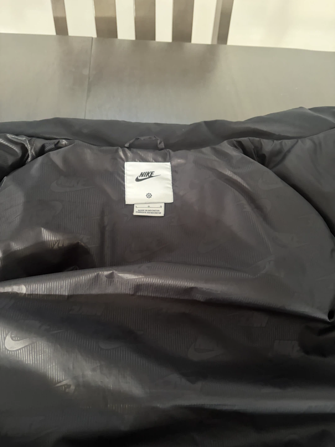 Nike Black Puffer Vest - photo 2