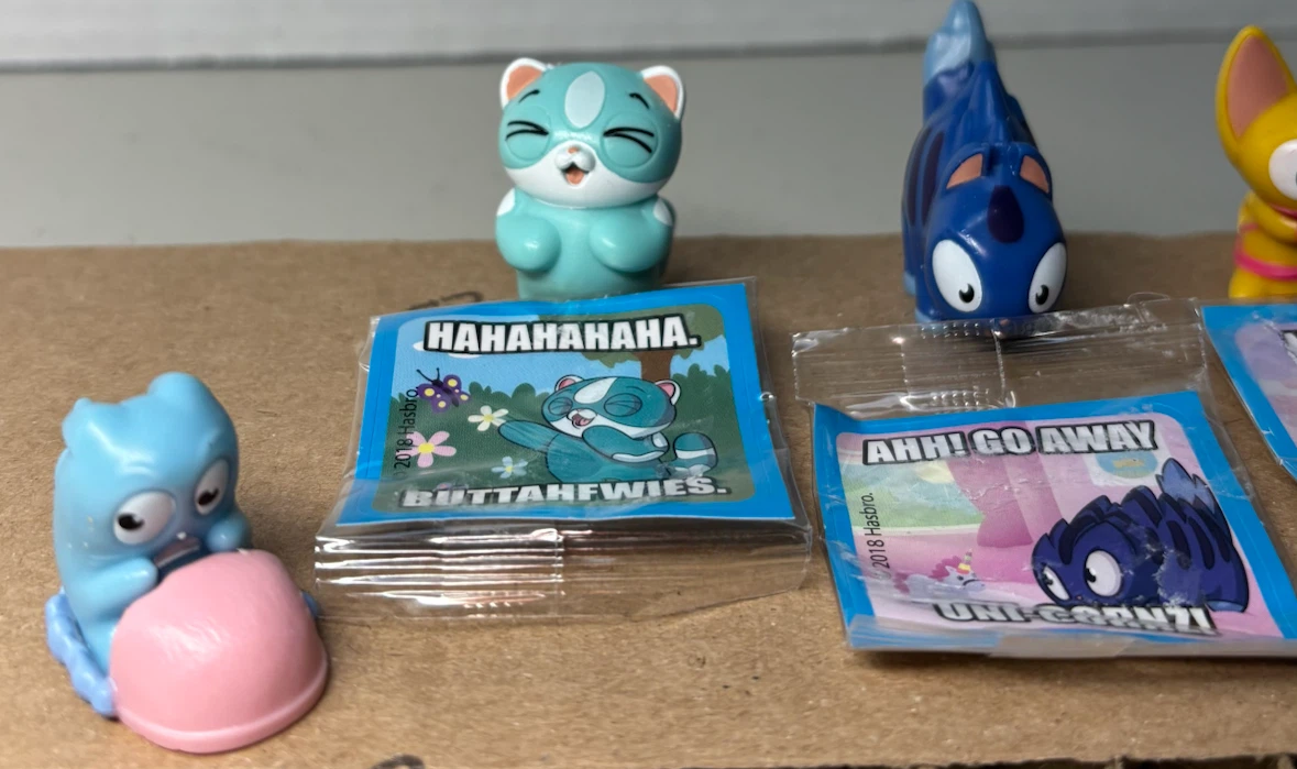 Hasbro Collectible Figures and Cards - photo 3