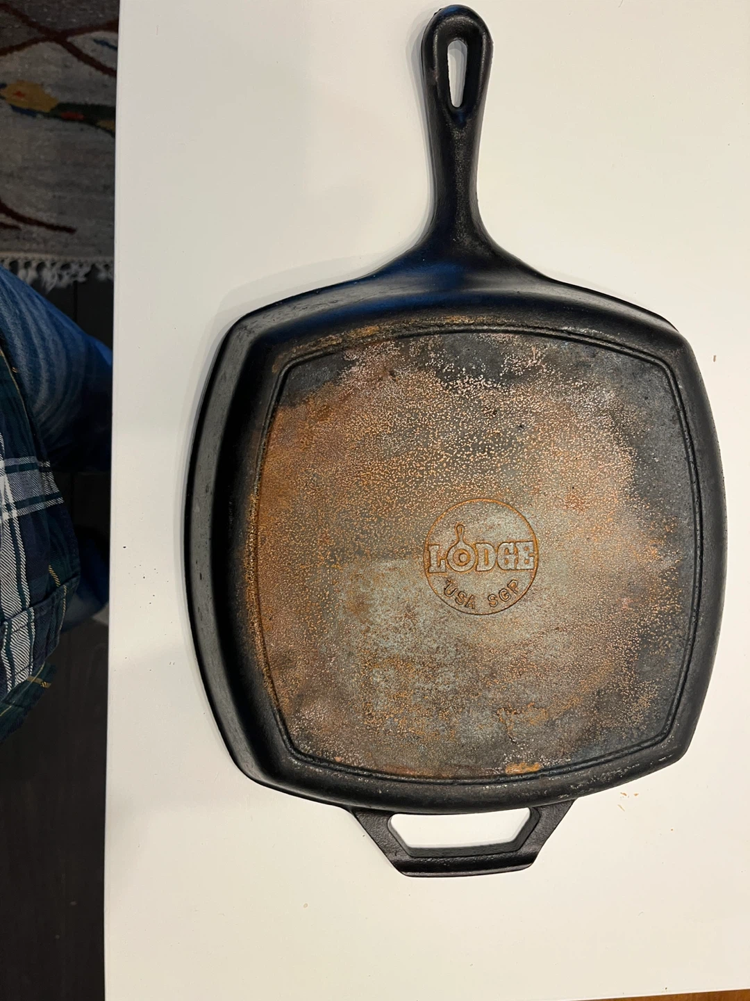 Lodge Cast Iron Grill Pan (please read) - photo 2