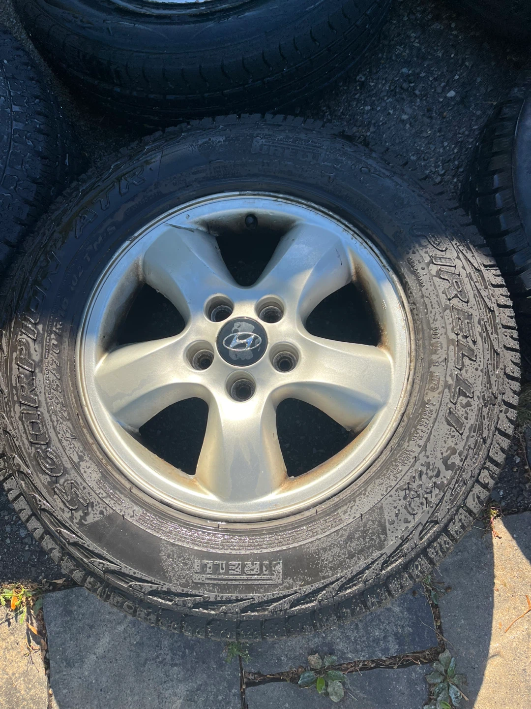Set of 5 Hyundai Santa Fe Wheels and Tires 225/70R16 - photo 5