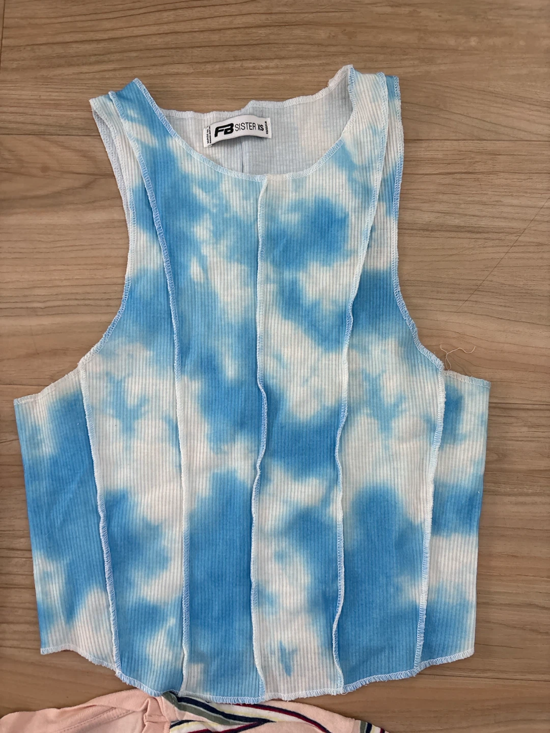 Crop tops - 3 - size XS - photo 2