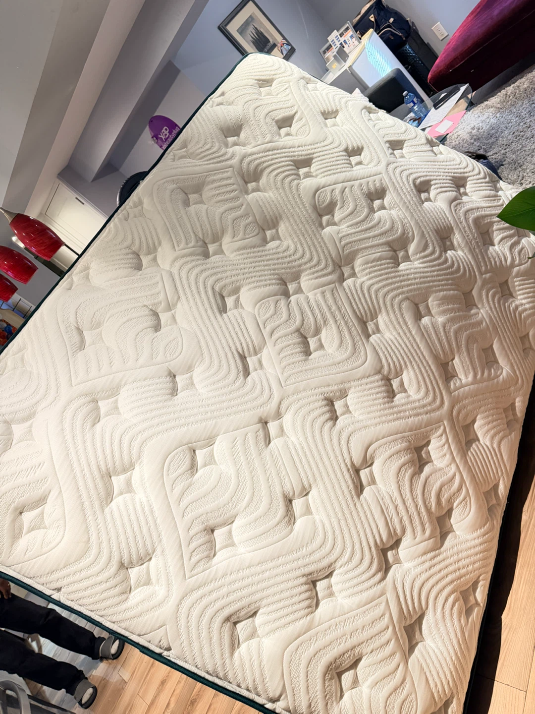 Logan & Cove Pinnacle Edition Mattress Queen Size - photo 2
