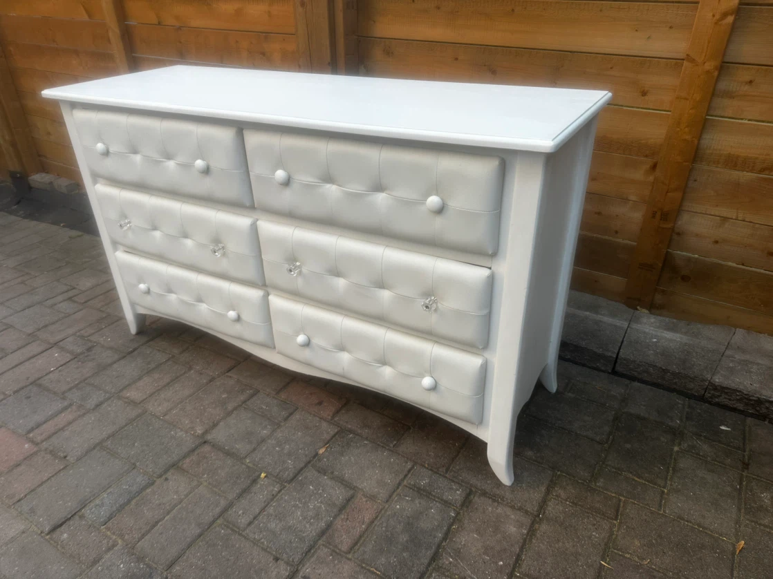 White Tufted 6-Drawer Dresser
