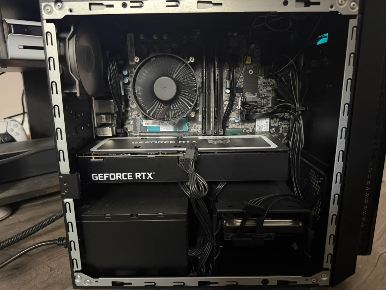 Acer Predator Orion 3000 Gaming Desktop i7 16GB 3060 (Like New) - photo 2