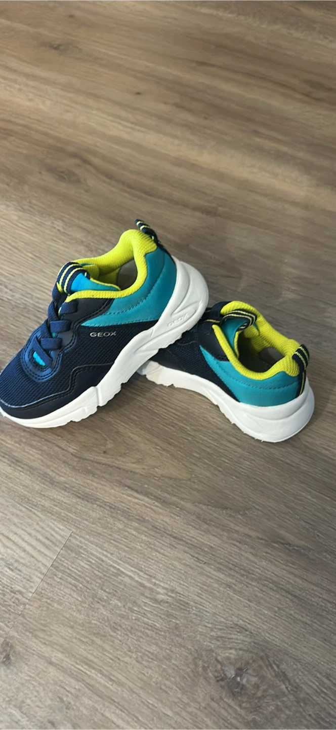 Geox Boys Running Shoes Size 26