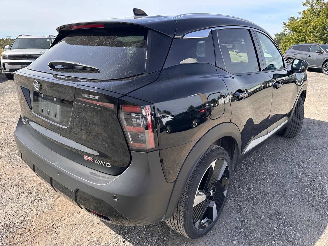 2025 Nissan Kicks S - photo 5