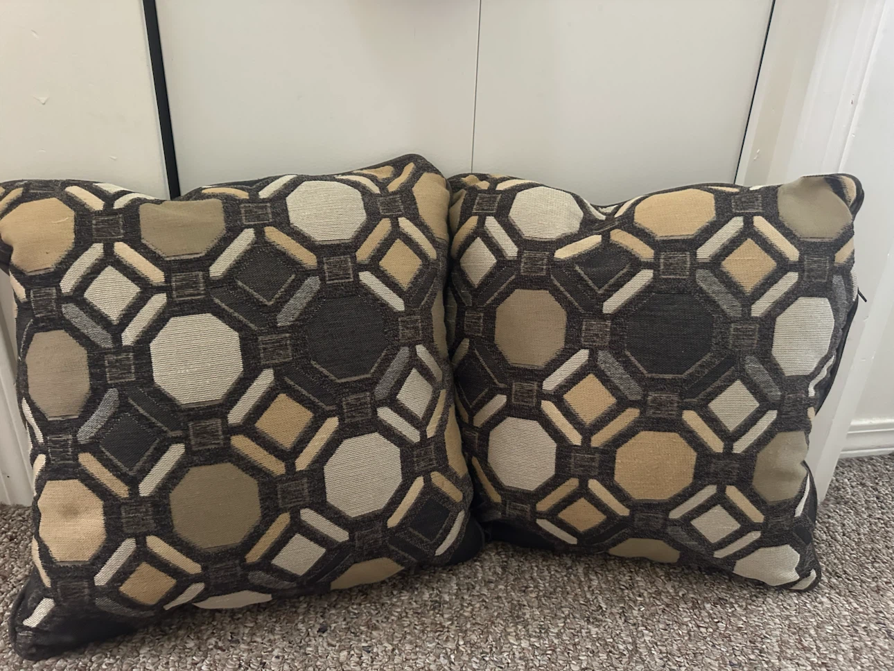 Set of Two Ashley Throw Pillows - photo 2