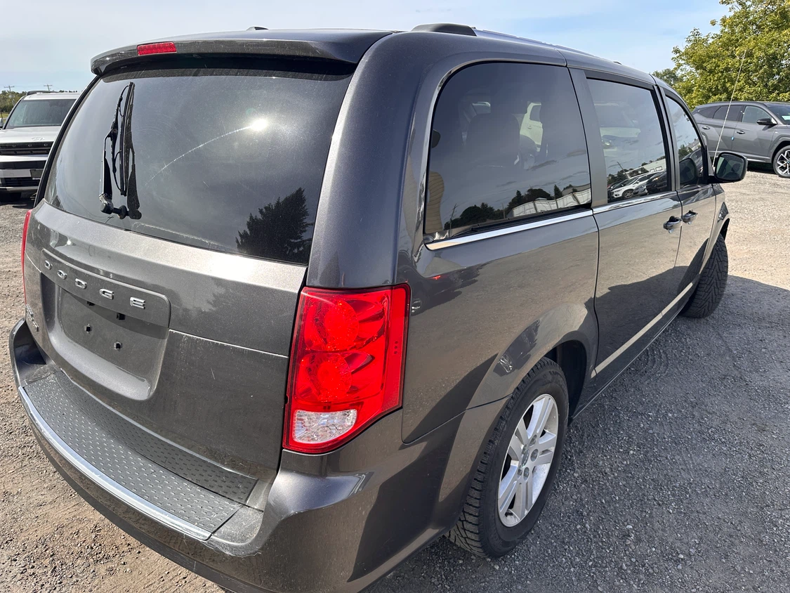 2020 Dodge Grand Caravan Crew Plus - photo 5