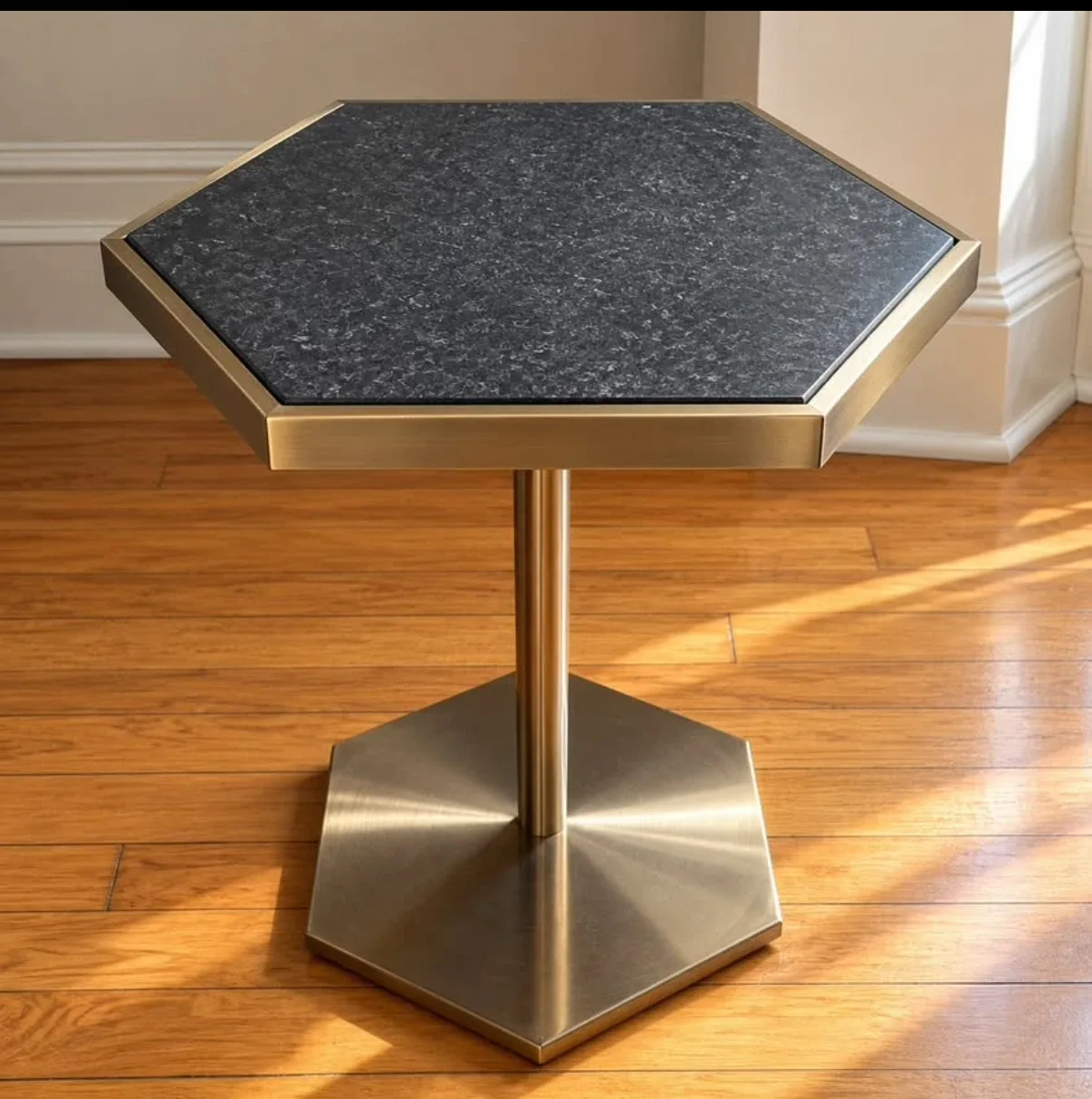 ELTE Pesce Pull-Up Side Table – Granite & Brushed Brass