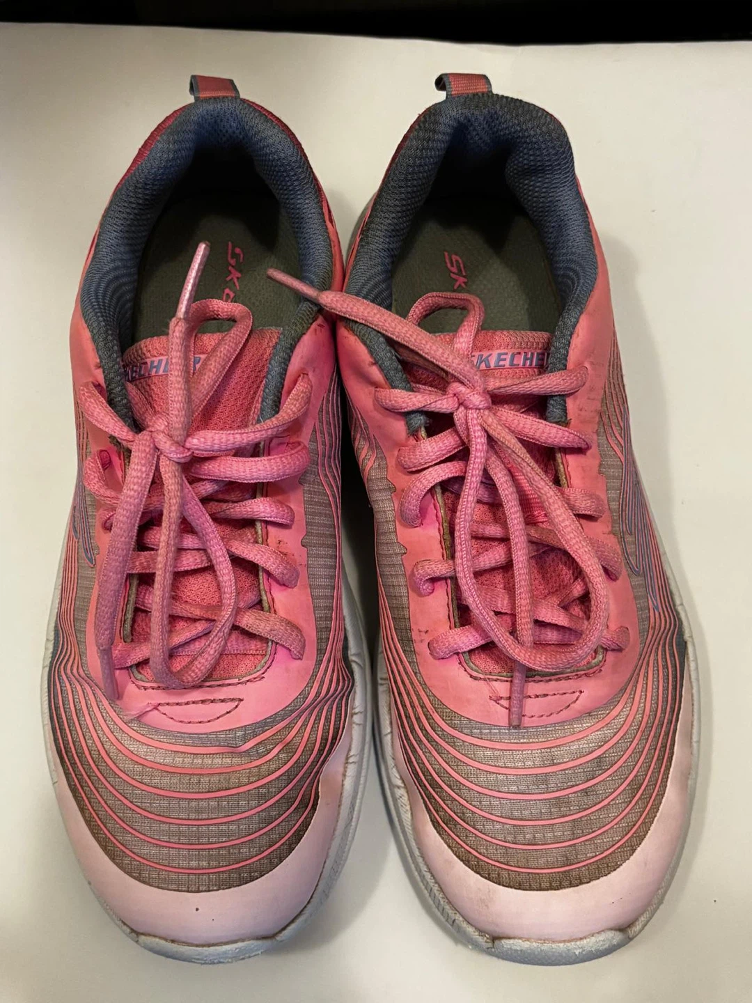 Skechers Pink Sneakers - Size 3 - photo 2