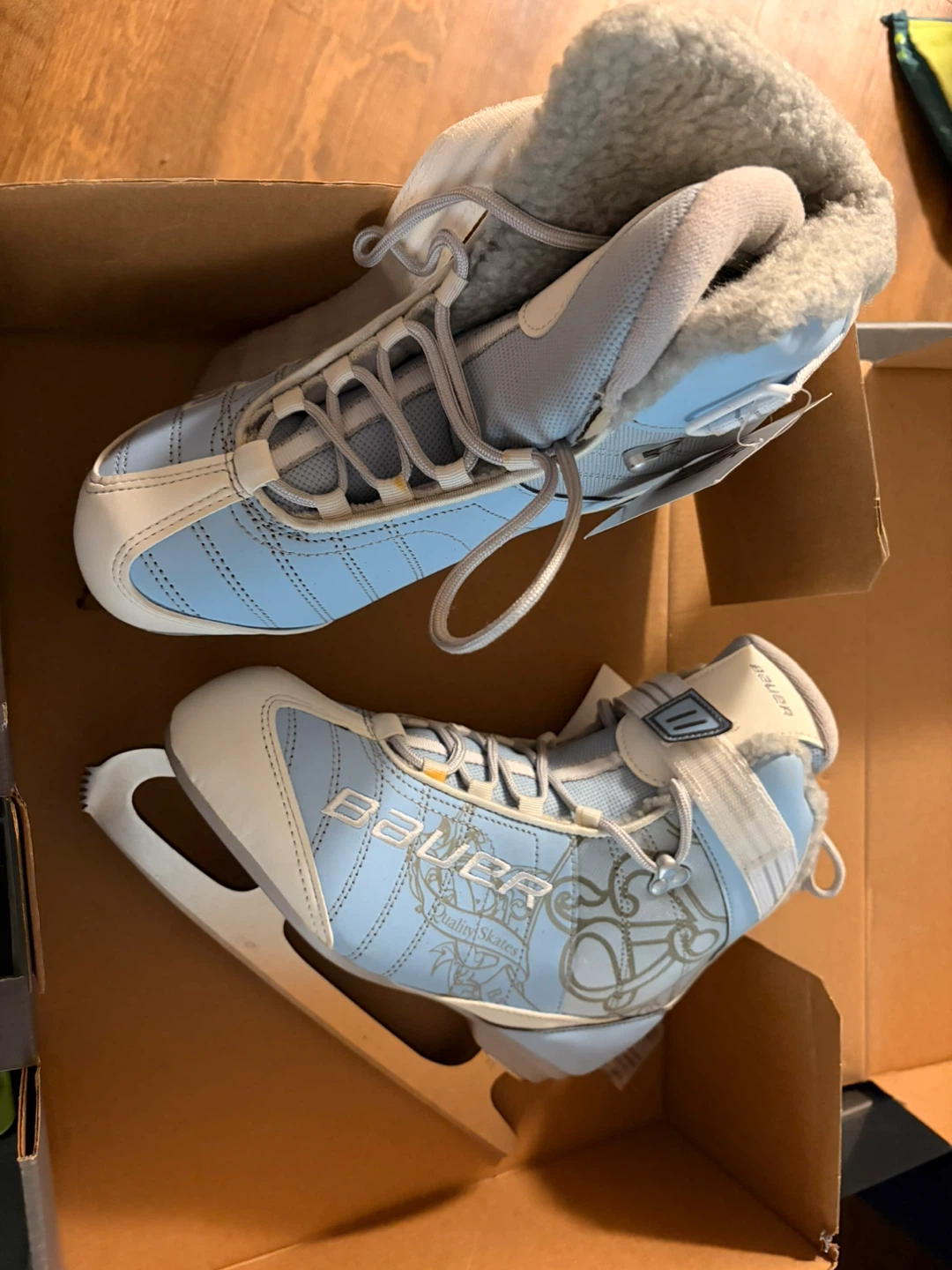 Bauer React Women's Ice Skates Size 8 - photo 4
