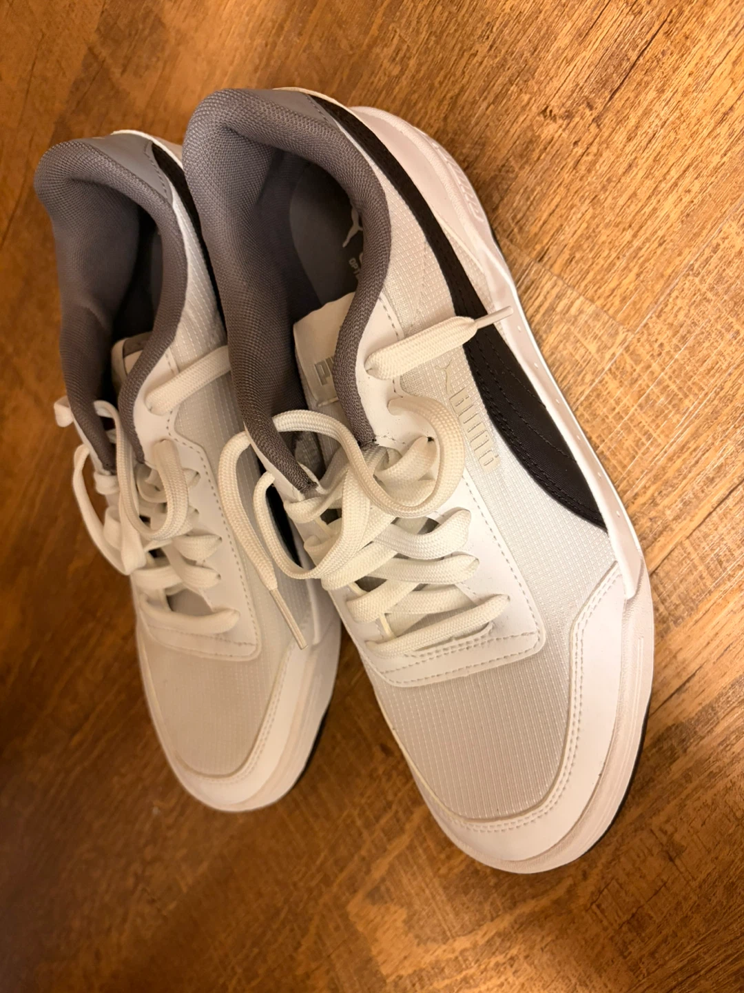 Puma White and Grey Sneakers Size 8