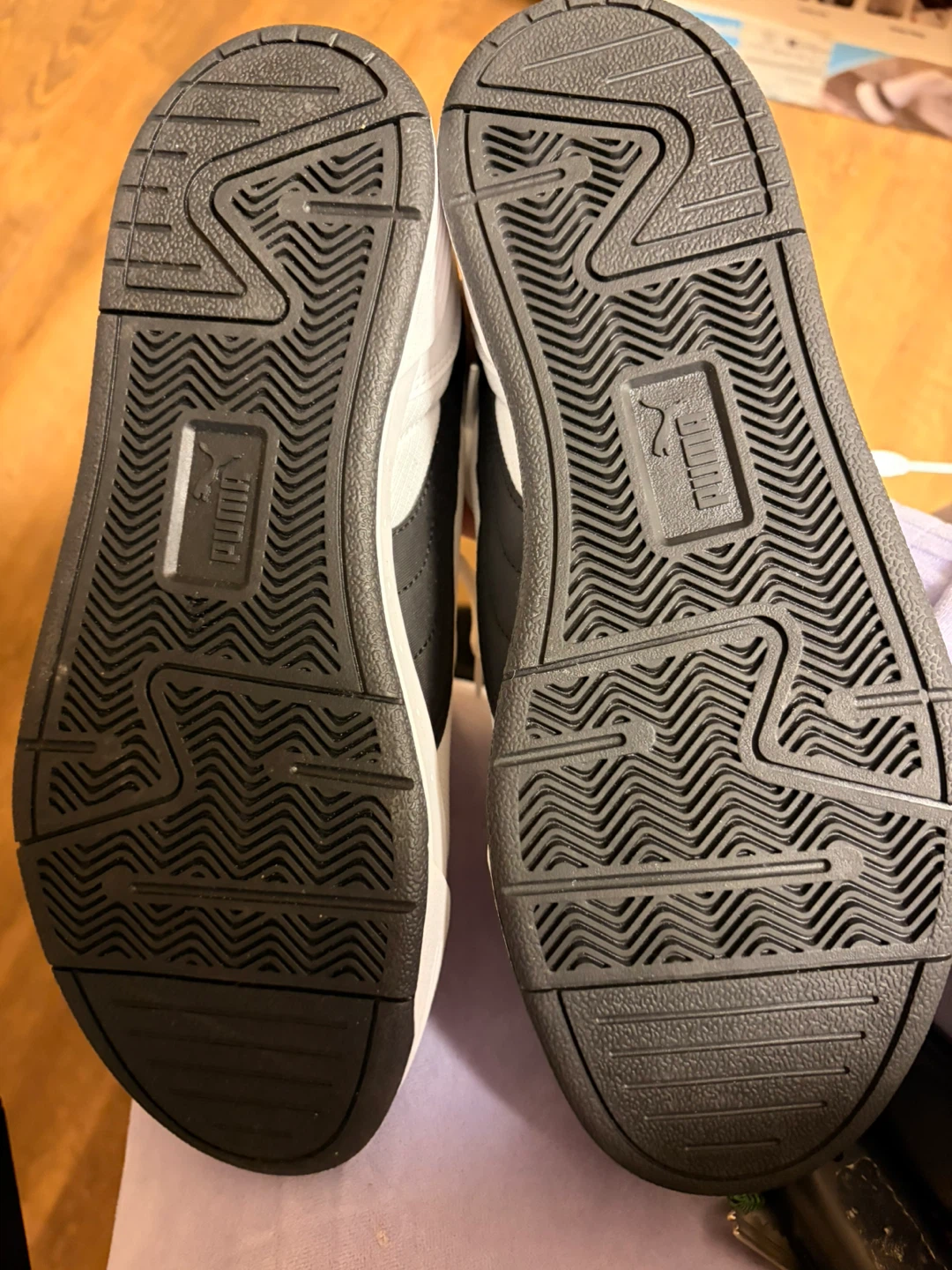 Puma White and Grey Sneakers Size 8 - photo 4
