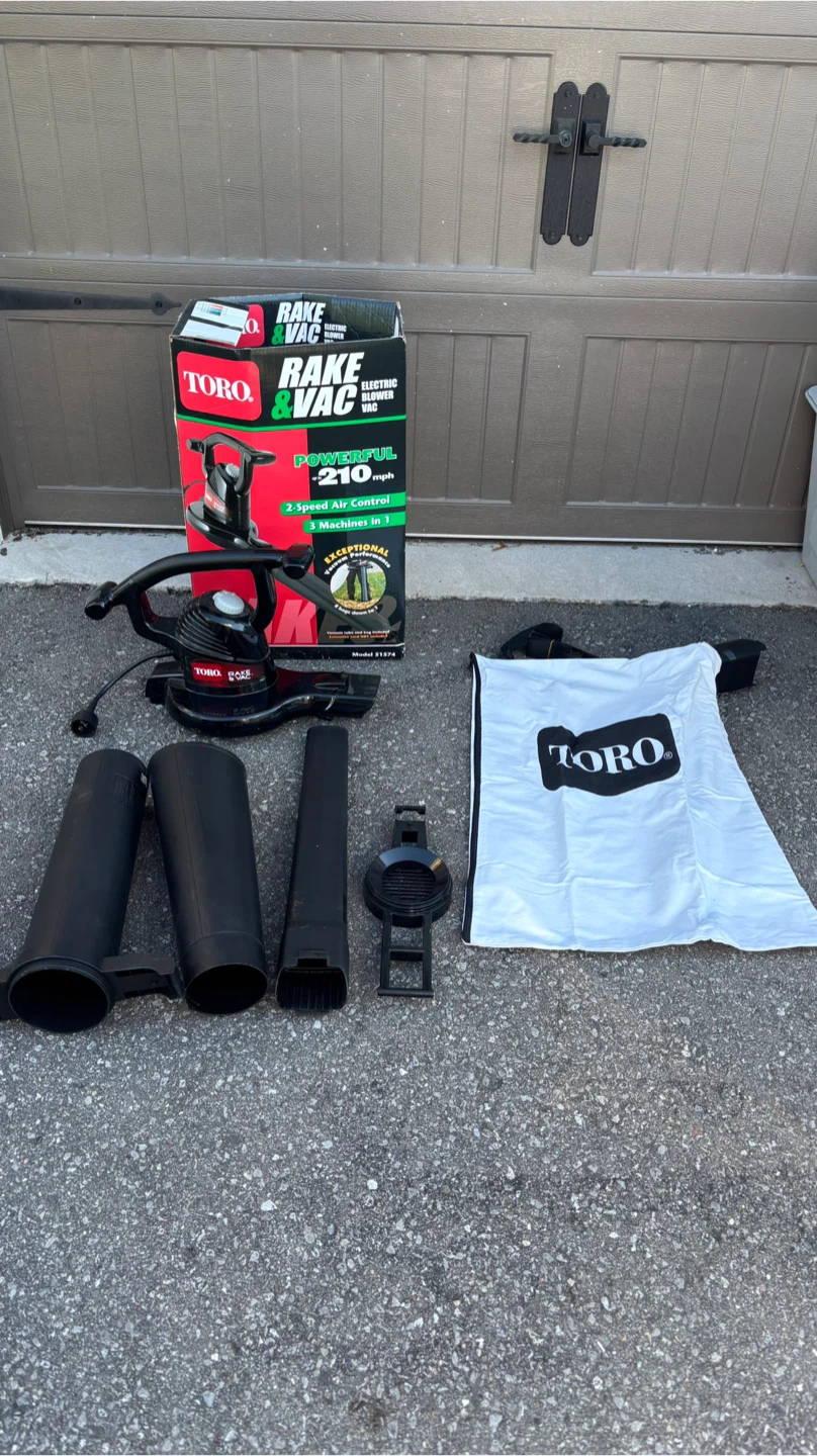 Toro 3 in 1 leaf blower / vac / mulcher *corded electric*