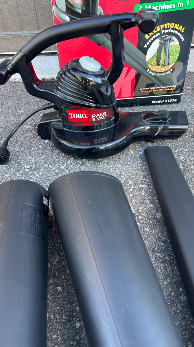 Toro 3 in 1 leaf blower / vac / mulcher *corded electric* - photo 3