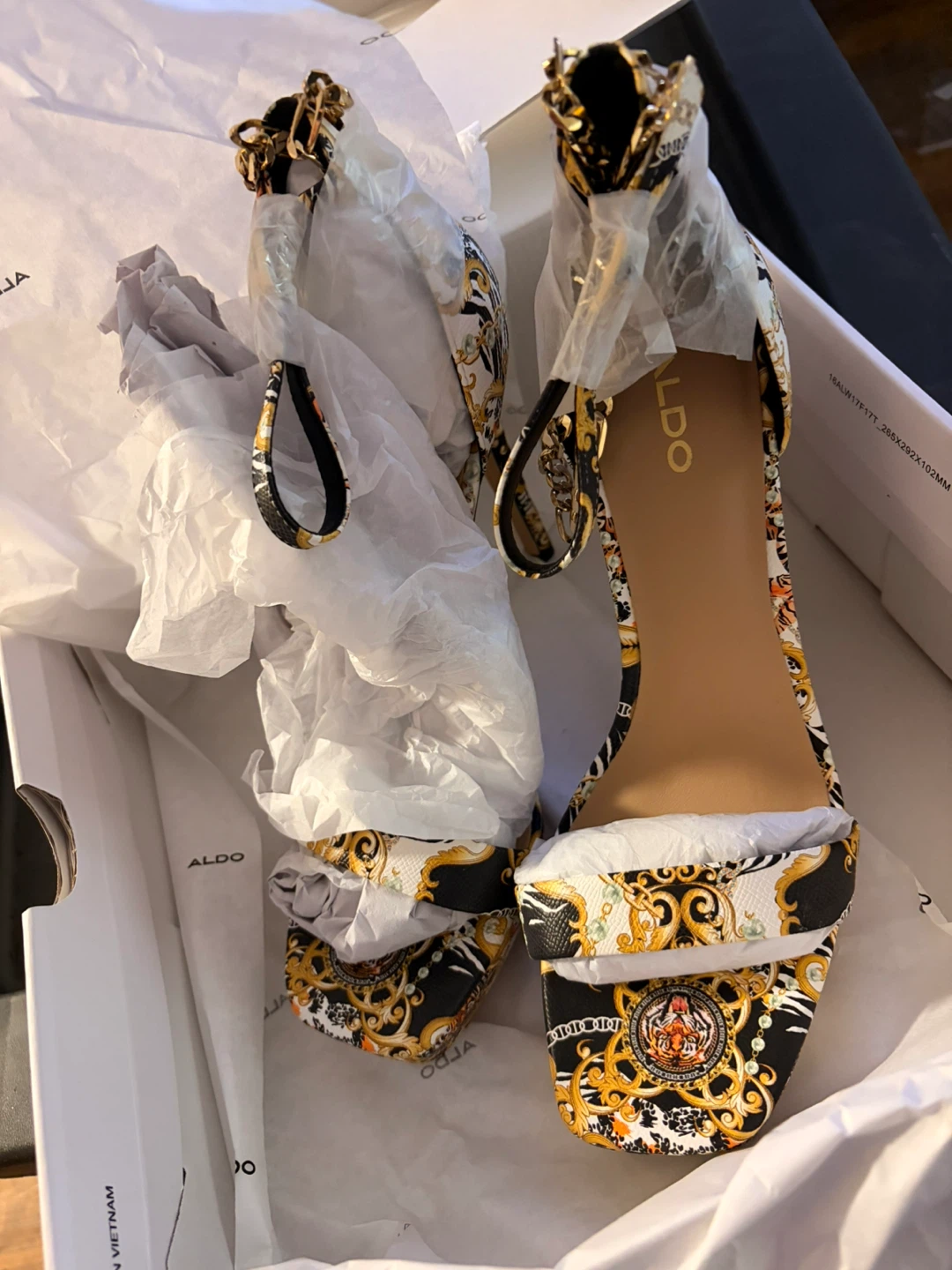 ALDO SCARLET TCHAIN Heels Size 8.5 - photo 3