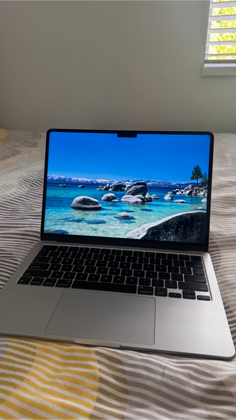 MacBook Air m2 - photo 2