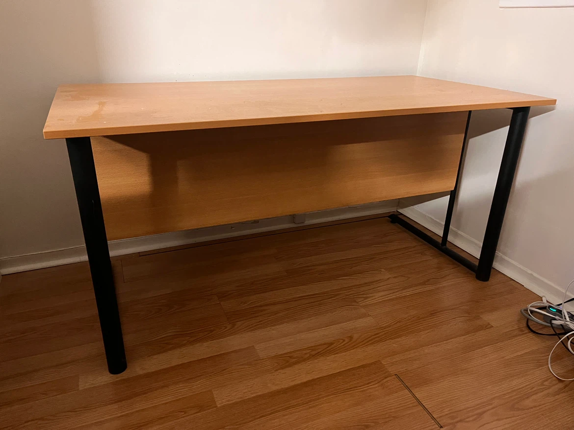 Light Wood Desk with Two Drawers - photo 5